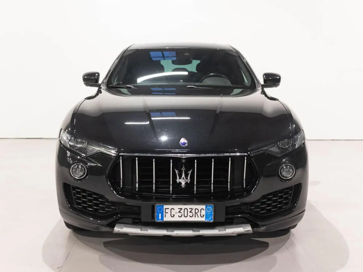 Maserati Levante V6 Diesel 275 CV AWD TETTO Nero - 2