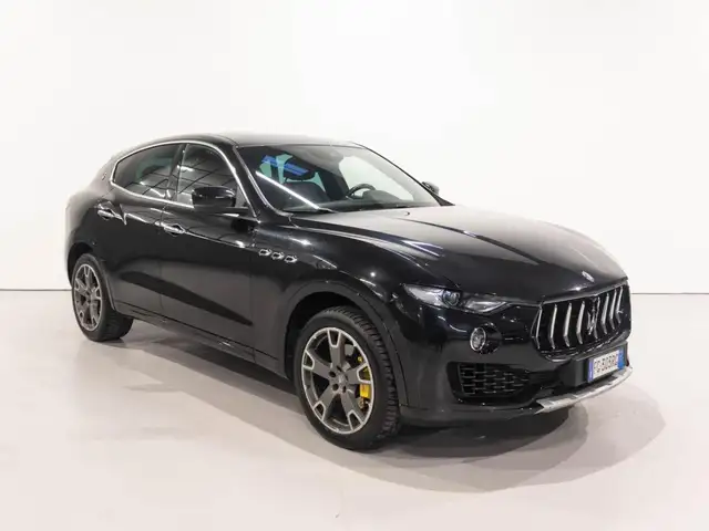 Maserati Levante V6 Diesel 275 CV AWD TETTO