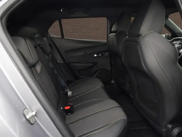 Peugeot 2008 view 11