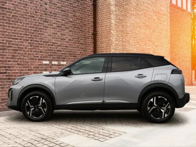 Peugeot 2008 view 3
