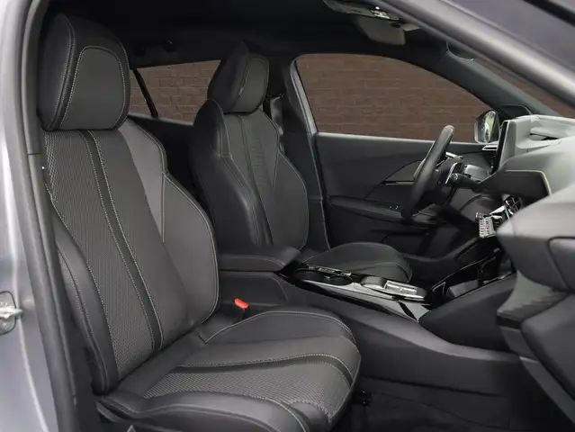 Peugeot 2008 view 10