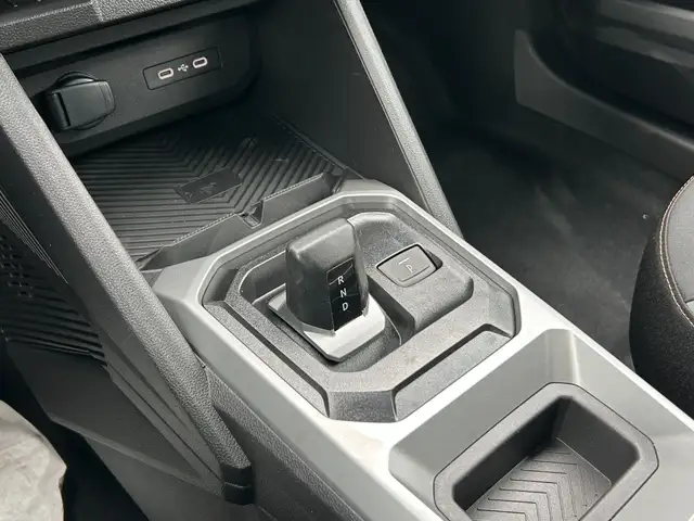 Dacia Duster view 14