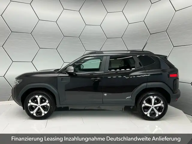 Dacia Duster view 2