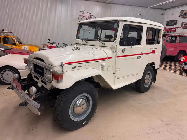 Toyota Land Cruiser FJ40-LX