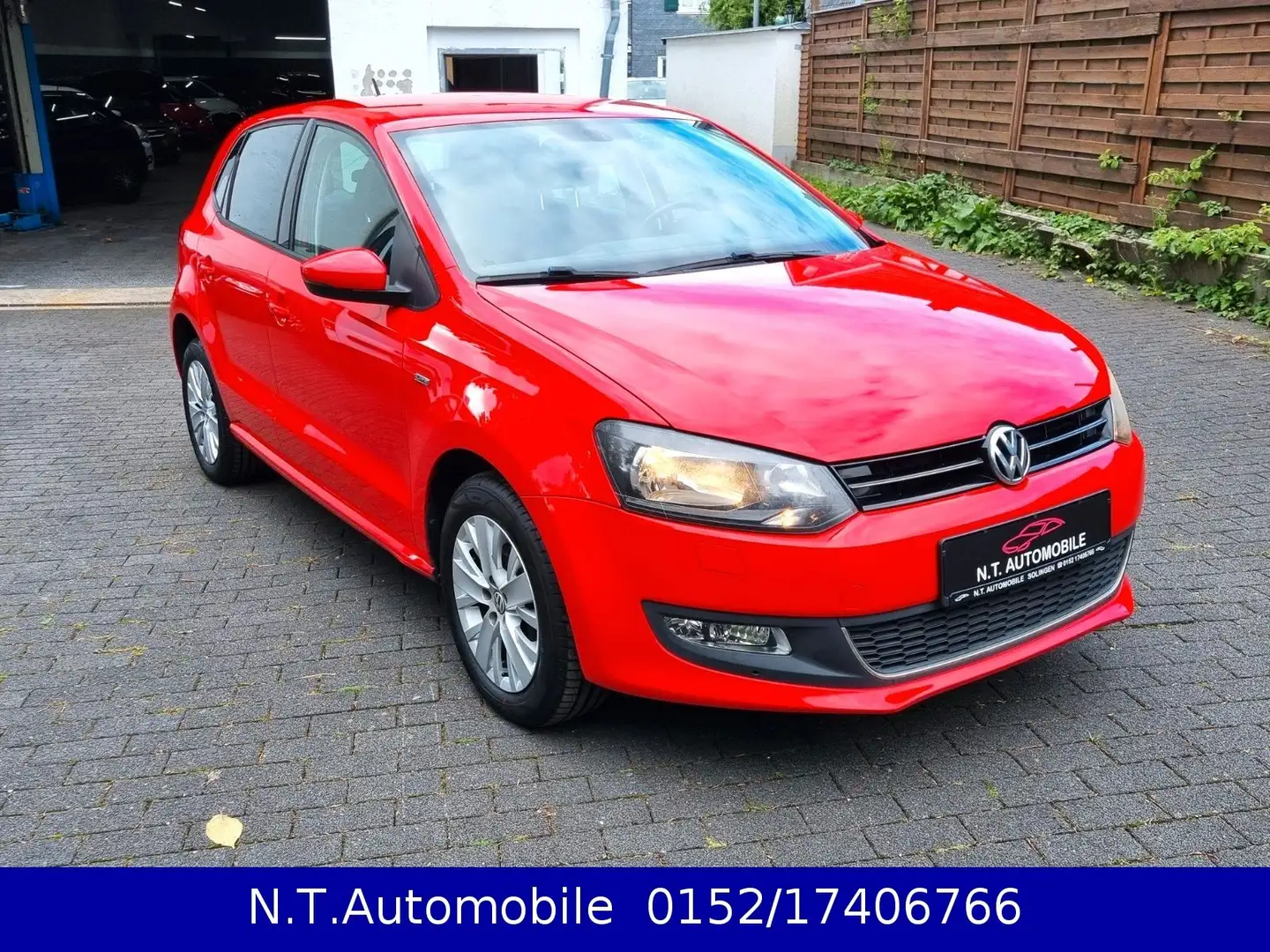 Volkswagen Polo 1.2*106TKM*SCHECKHEFT*5TRG*PDC*SHZ*TEMPOM. Rouge - 2