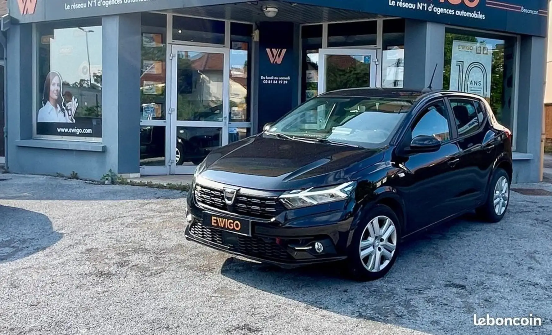 Dacia Sandero 1.0 tce 90 ch confort bva Noir - 1