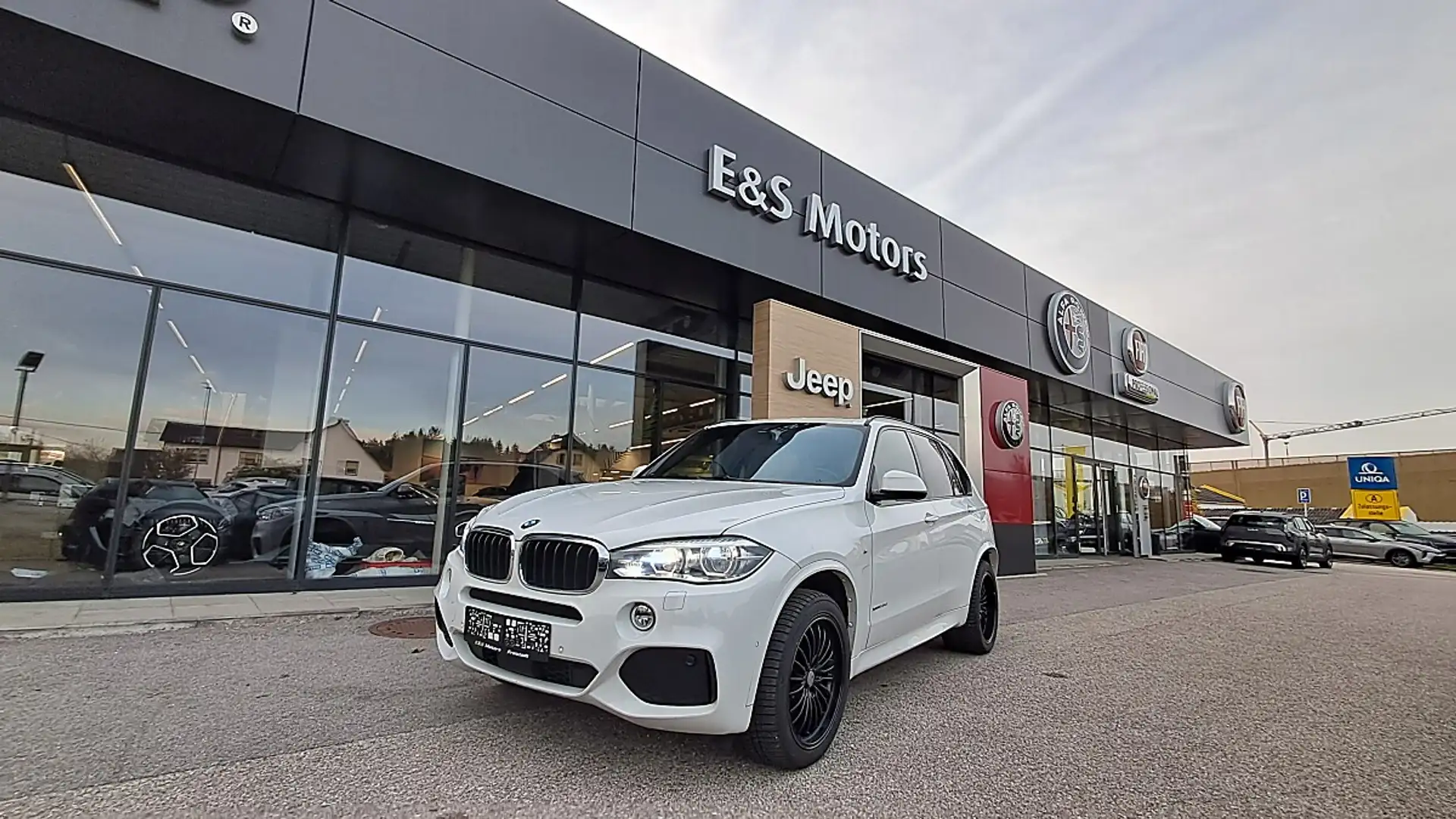 BMW X5 xDrive 30d M-Paket Weiß - 1