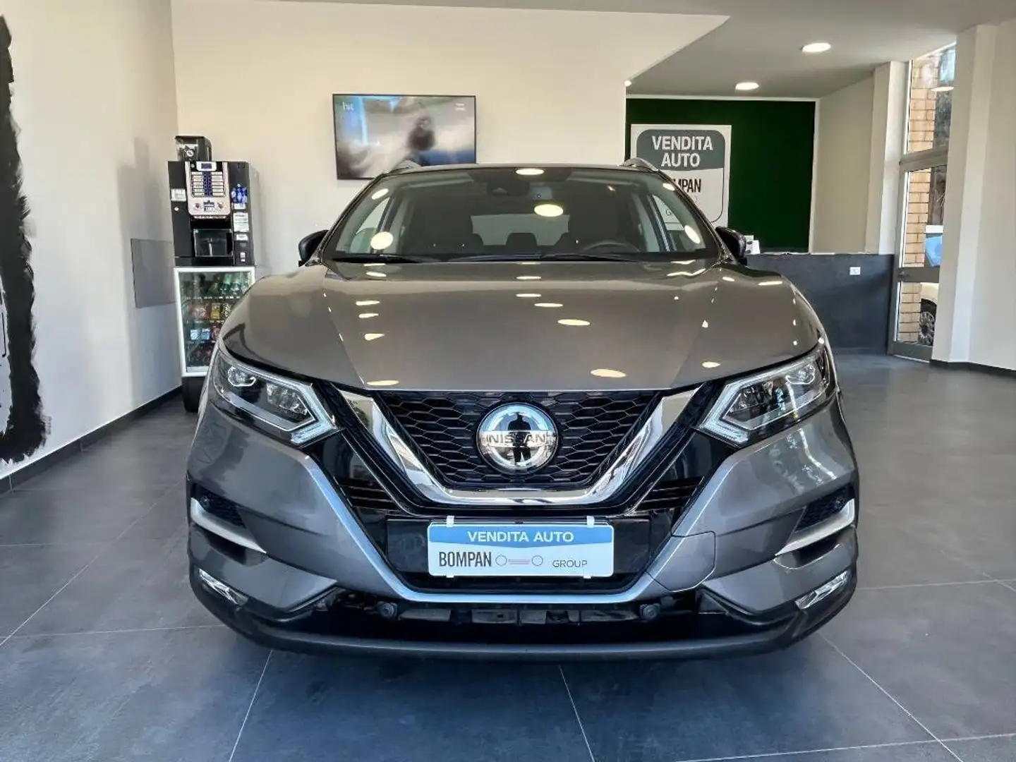 Nissan Qashqai 1.5 dci N-Connecta 115cv Gris - 1