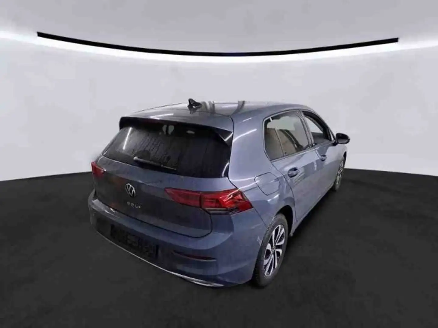 Volkswagen Golf VIII Active 1.0 eTSI DSG NAVI RFK ACC SHZ Grau - 2