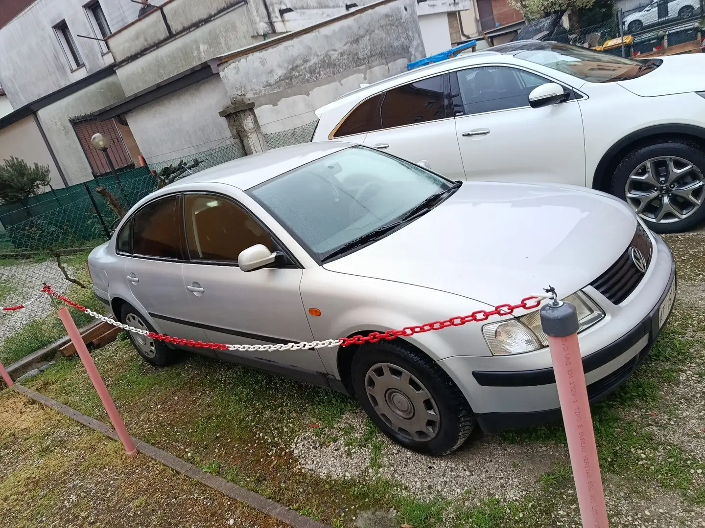 Volkswagen Passat 1.6 Comfortline - 1