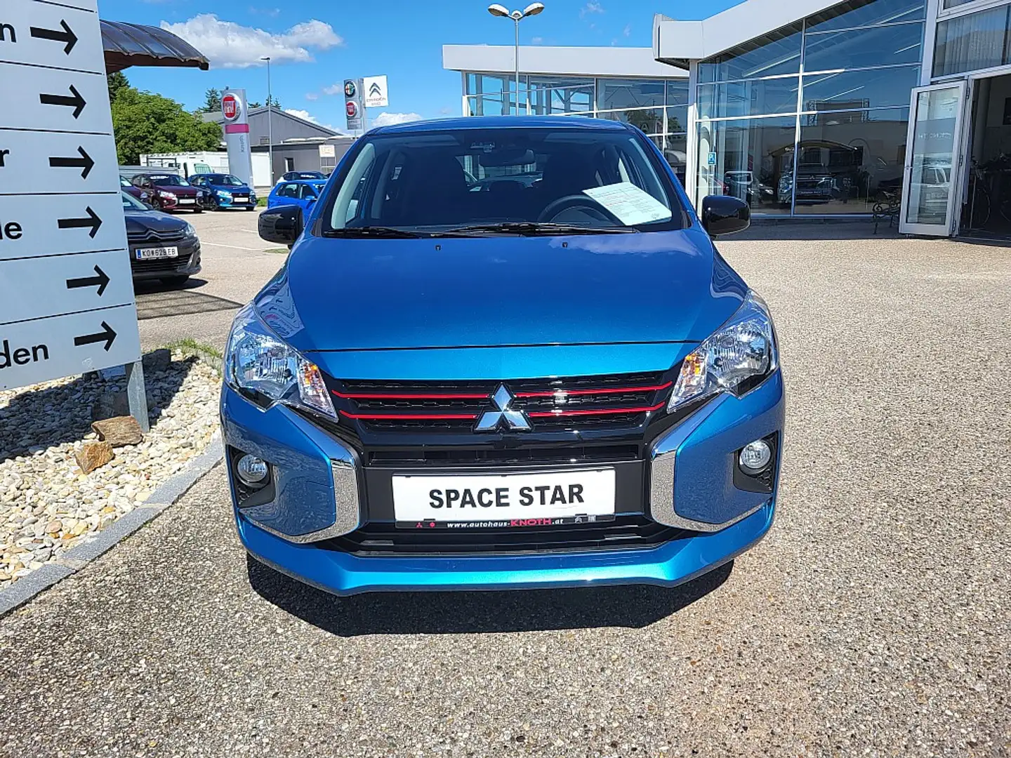 Mitsubishi Space Star 1,2 Invite -45 Jahre Edit. Bleu - 2