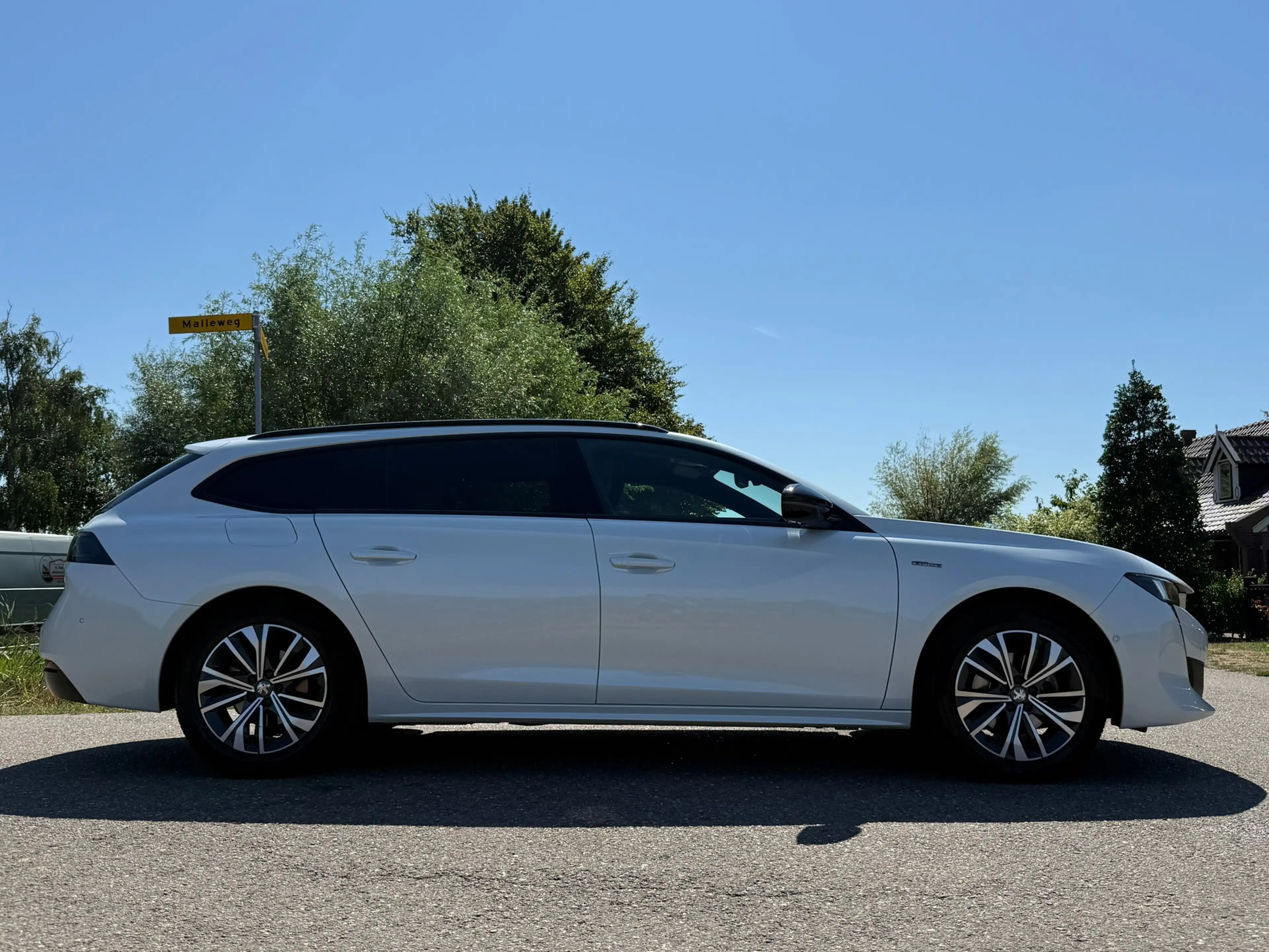 Peugeot 508 SW 1.6 PureTech Blue Lease GT Line Automaat / 360 — photo 32