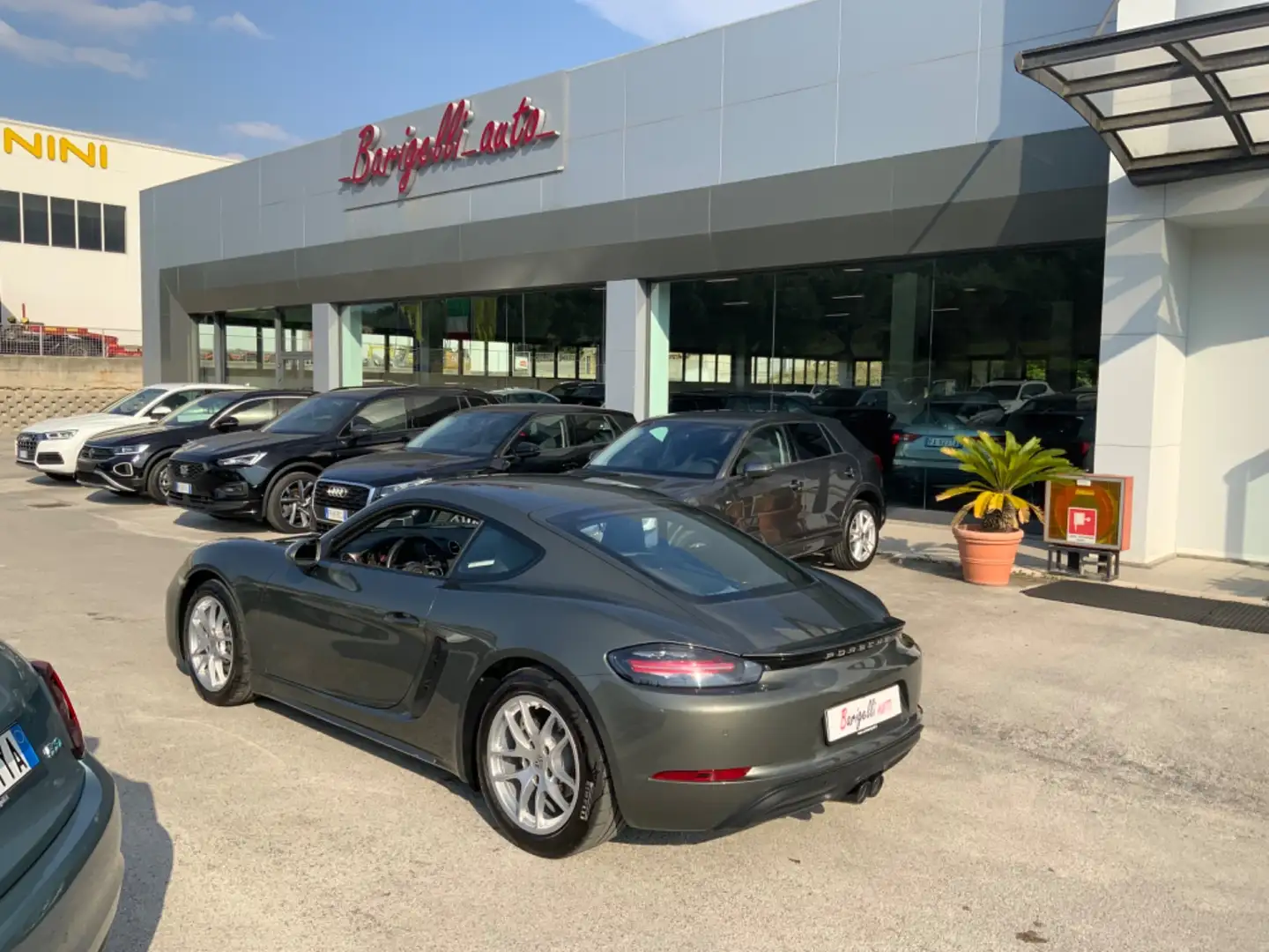 Porsche Cayman COUPE 300CV Verde - 2