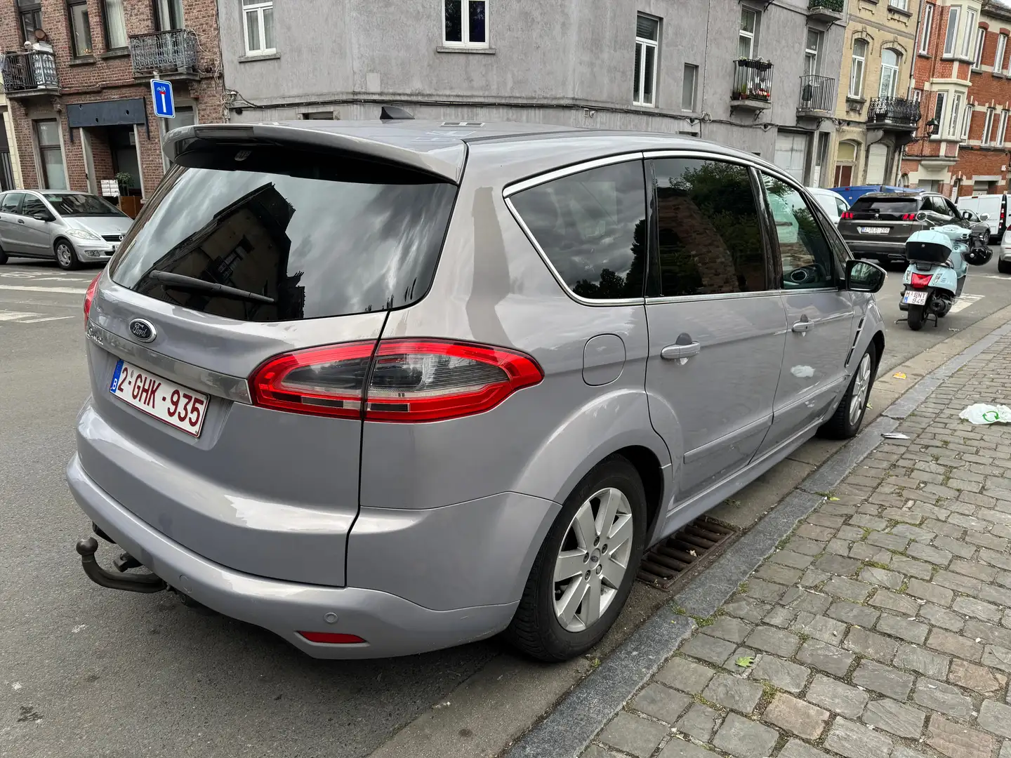 Ford S-Max S-Max 2.0 TDCi DPF Aut. Titanium S Grijs - 1