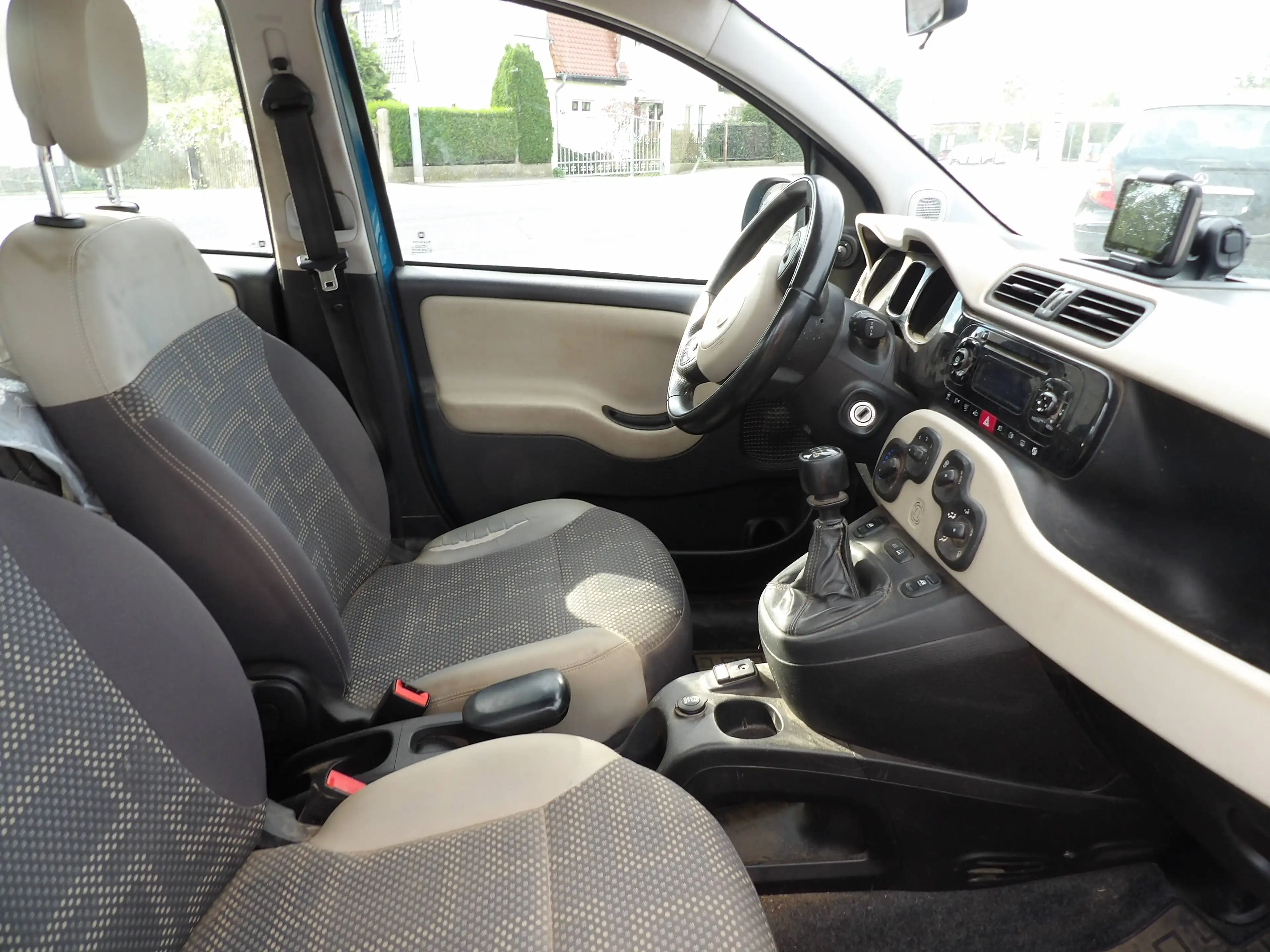Fiat Panda Rock 4x4 Allrad Klima Navi Winterräder Alufelgen HU AAU Neu — photo 9