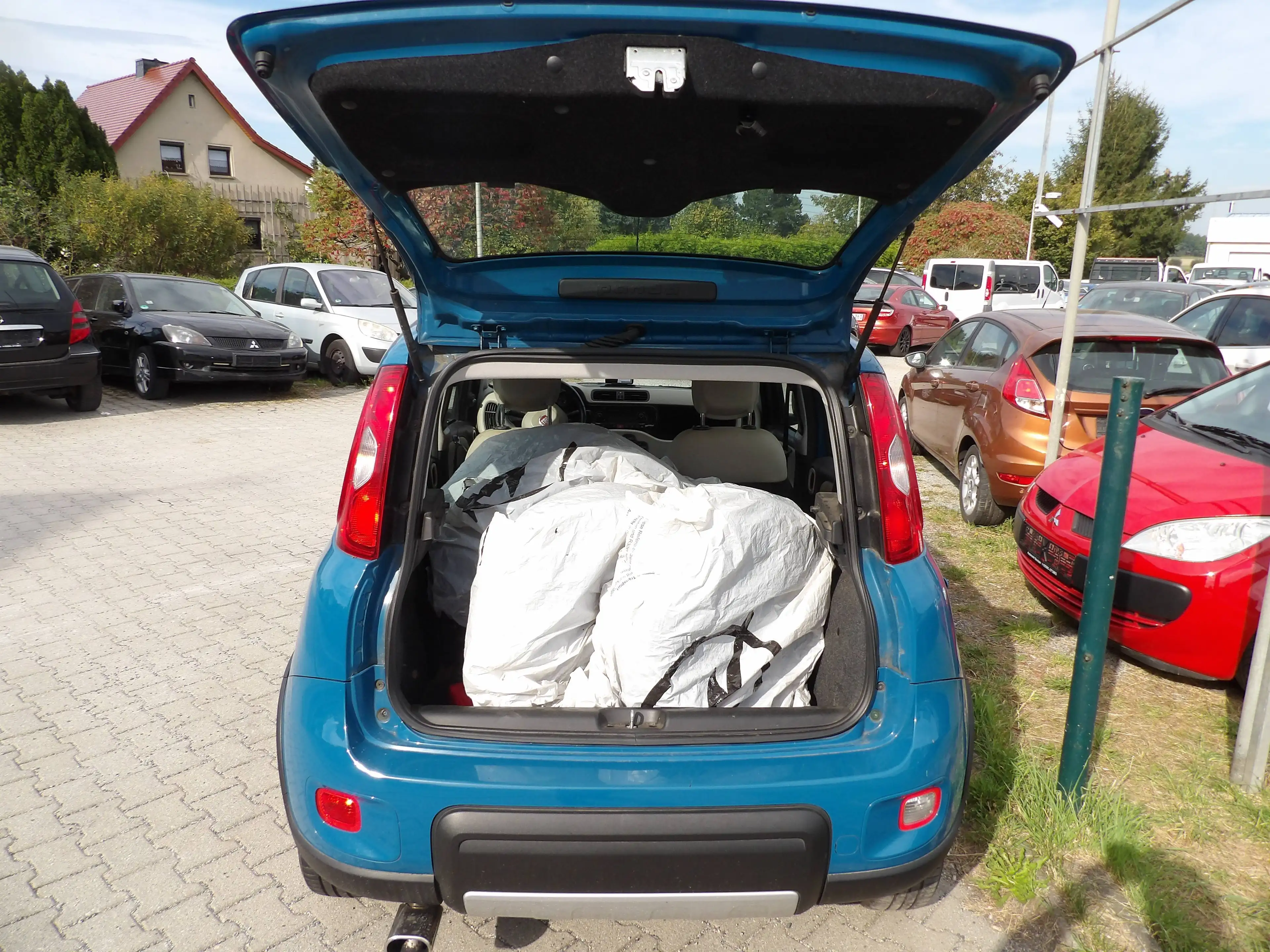 Fiat Panda Rock 4x4 Allrad Klima Navi Winterräder Alufelgen HU AAU Neu — photo 8