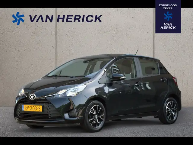 2018 Toyota Yaris in Black for sale