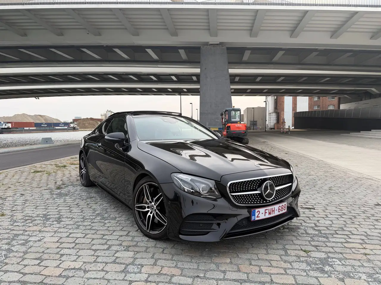 Mercedes-Benz E 300