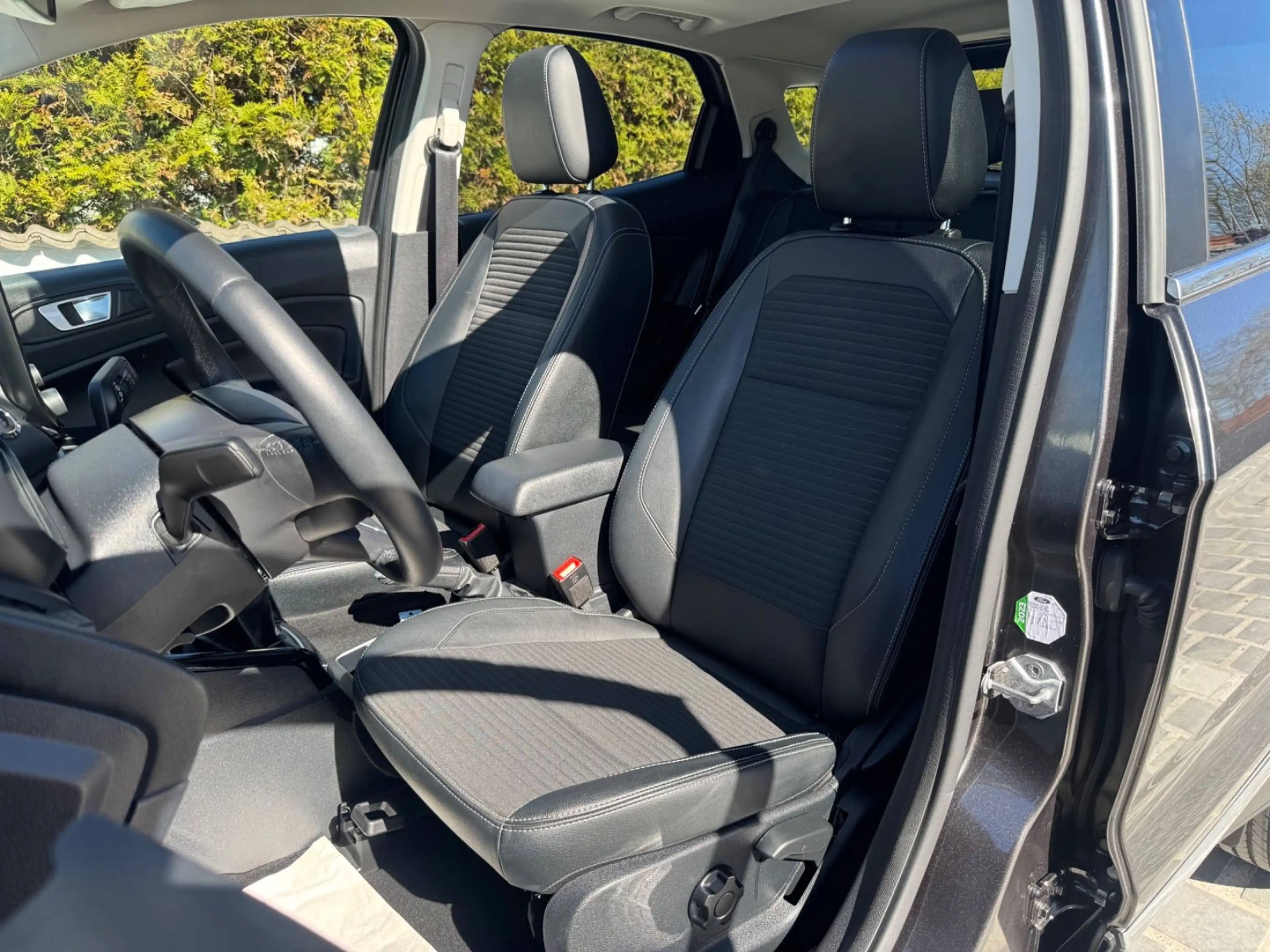 Ford EcoSport Titanium*57.000KM*NAVI*SHZ*R-KAM*LHZ — photo 16