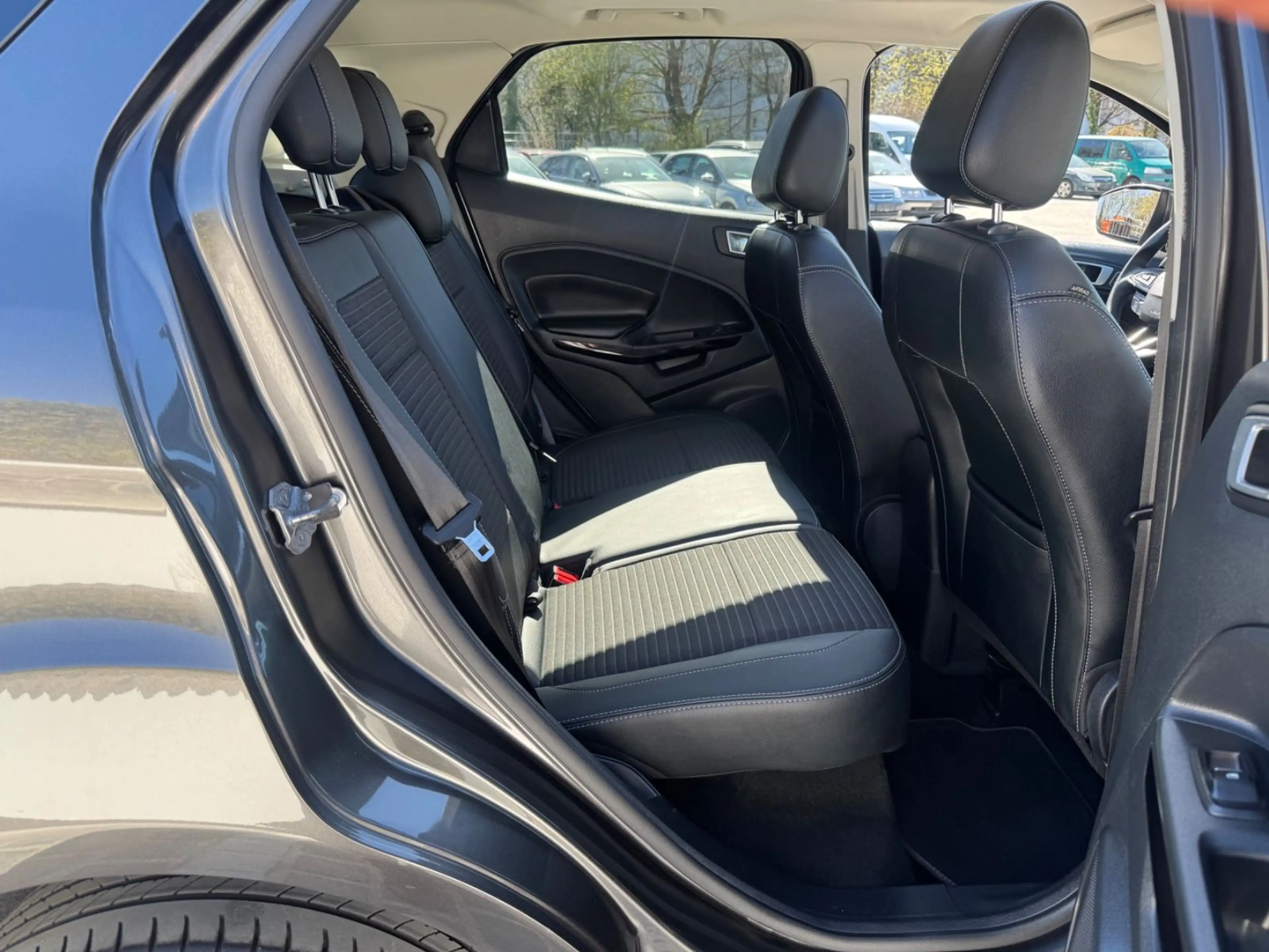 Ford EcoSport Titanium*57.000KM*NAVI*SHZ*R-KAM*LHZ — photo 19