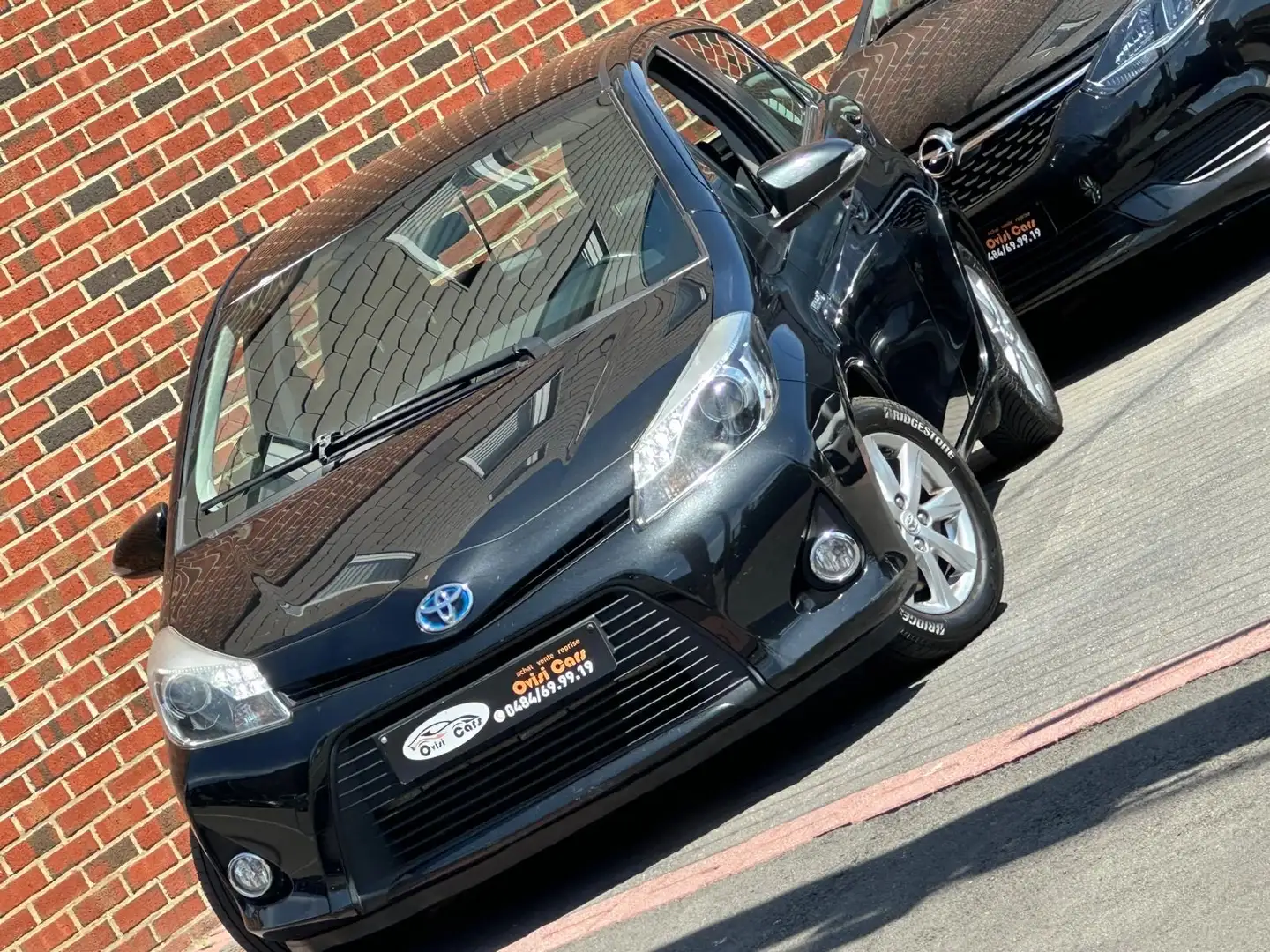 Toyota Yaris // CARNET D’ENTRETIEN COMPLET // Noir - 1