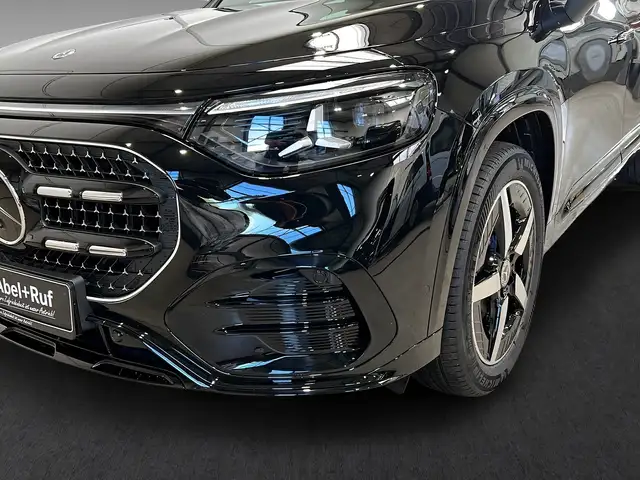 Mercedes-Benz GLB Class view 15
