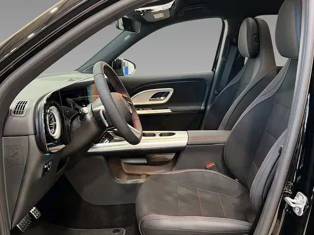 Mercedes-Benz GLB Class view 8