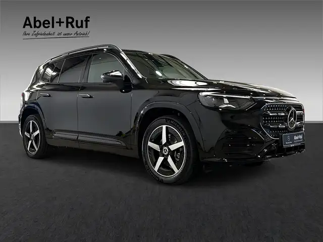Mercedes-Benz GLB Class view 3