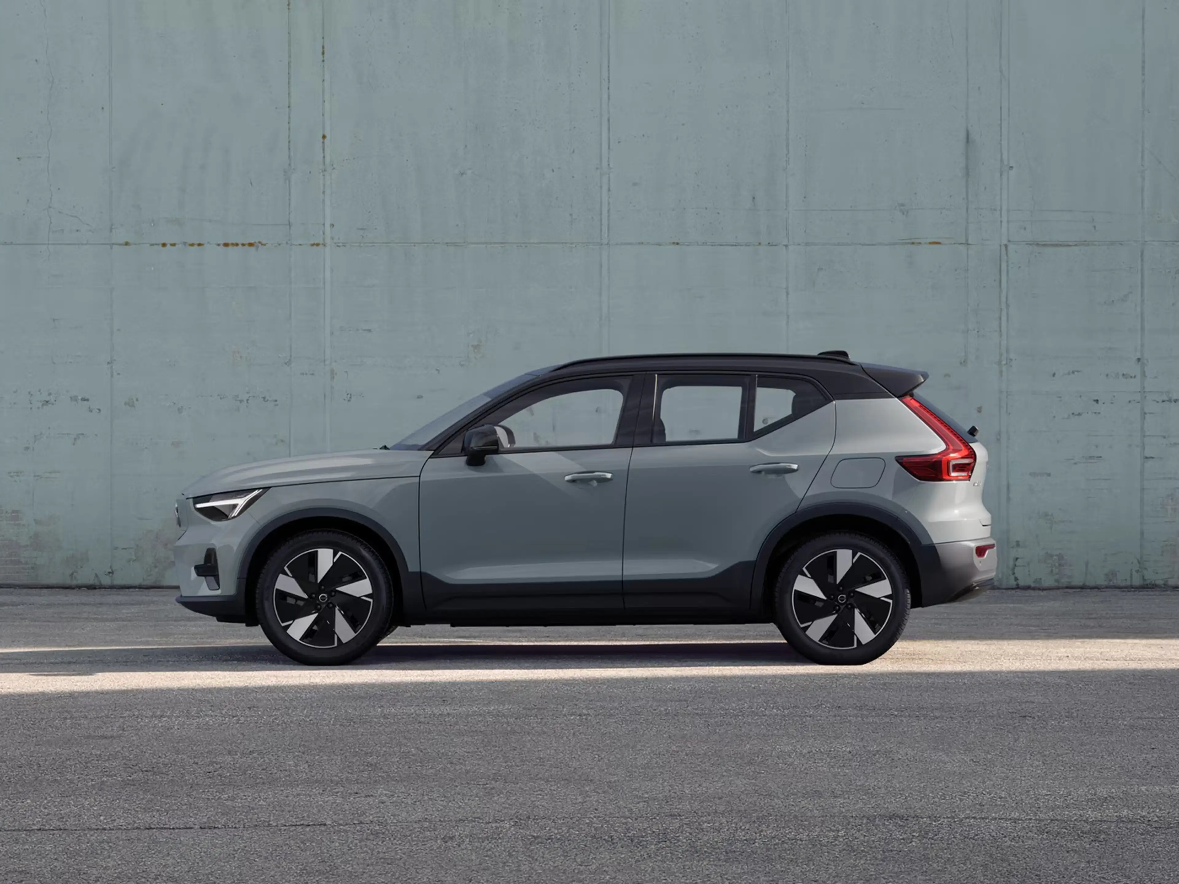 Volvo EX40 Single Motor Extended Range Plus Europa 82 kWh | P — photo 6