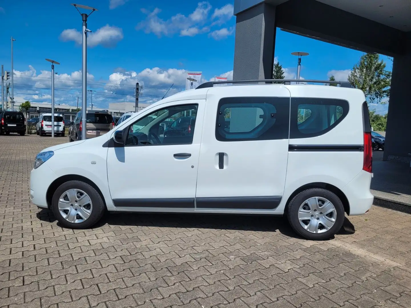 Dacia Dokker Comfort Turbo*1.Hand,SHZ,Kamera,PDC,Klima Weiß - 2