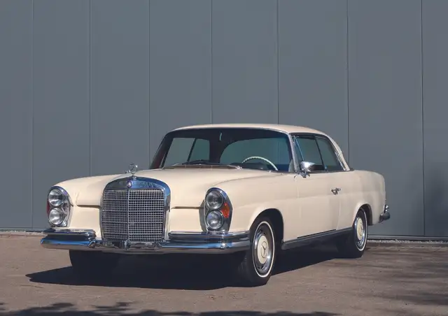 Mercedes-Benz 280 SE