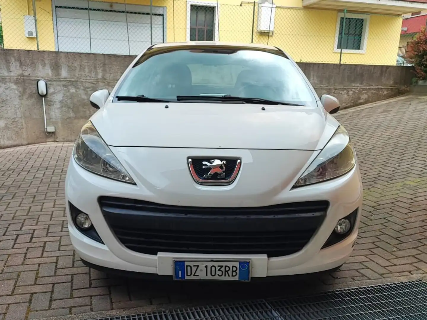 Peugeot 207 207 3p 1.4 hdi Energie Sport Bianco - 1