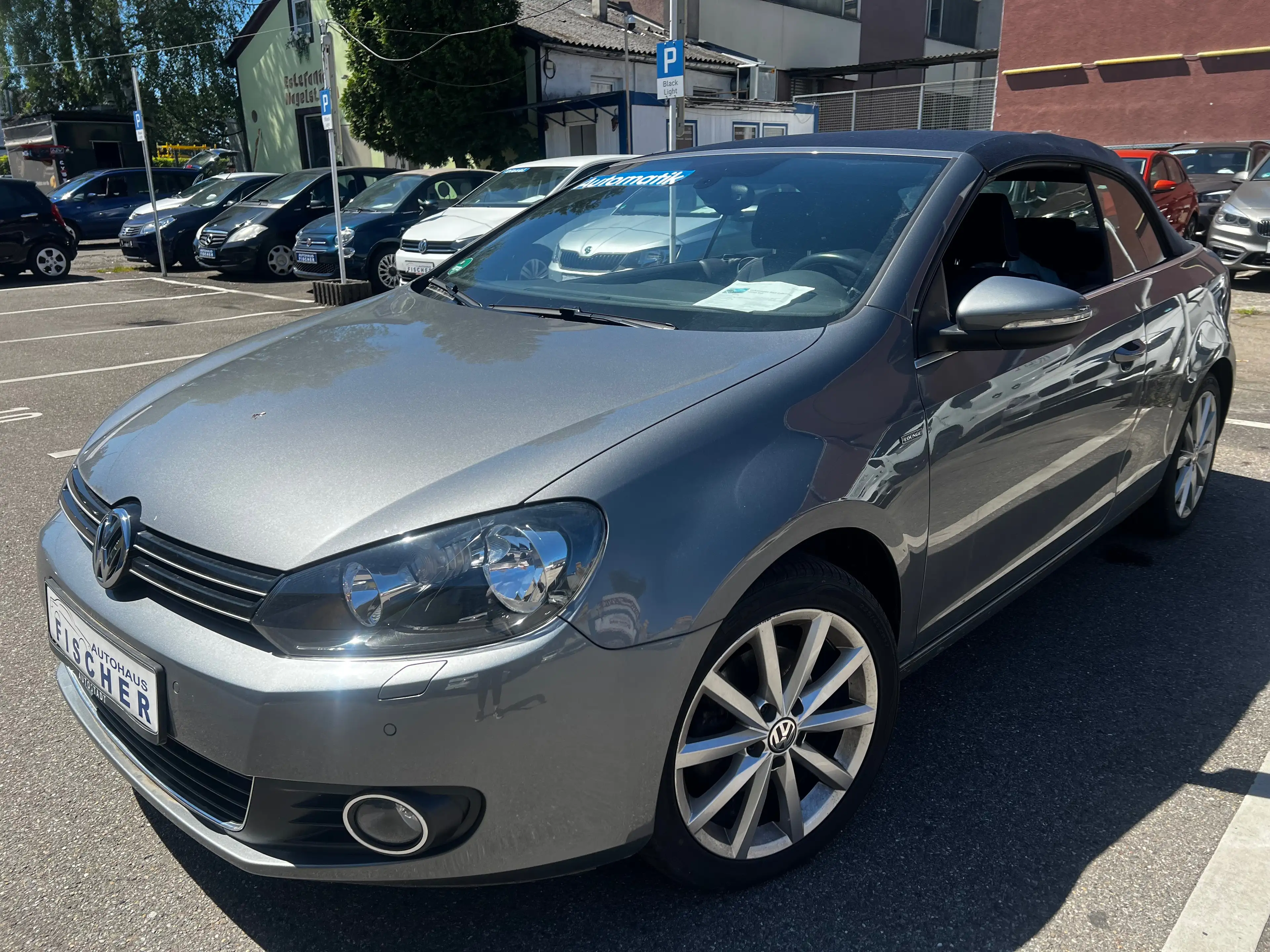 Volkswagen Golf Cabriolet Lounge BMT — photo 12