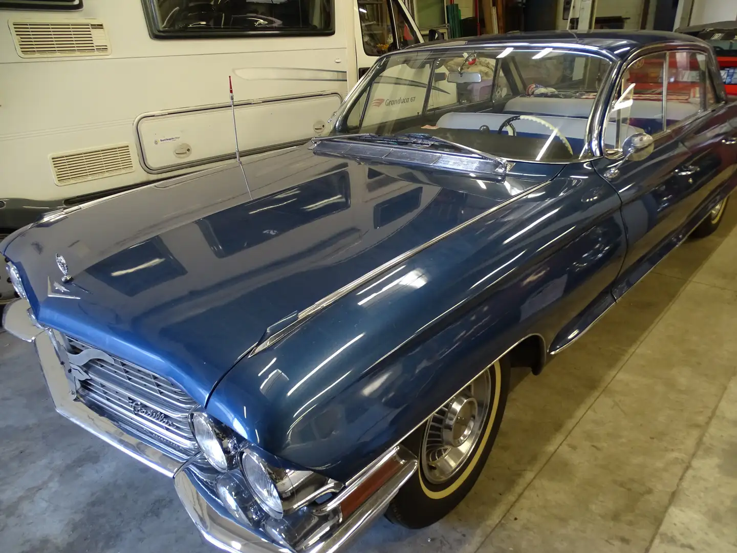 Cadillac serie 6229 Blu/Azzurro - 1