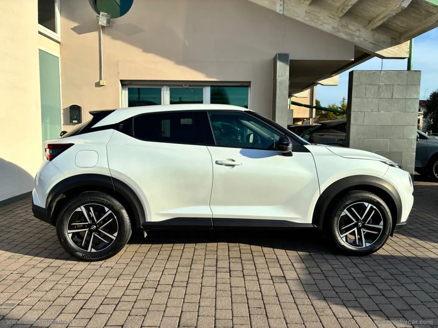 Nissan Juke 1.0 DIG-T 114 CV DCT N-Connecta Blanc - 2