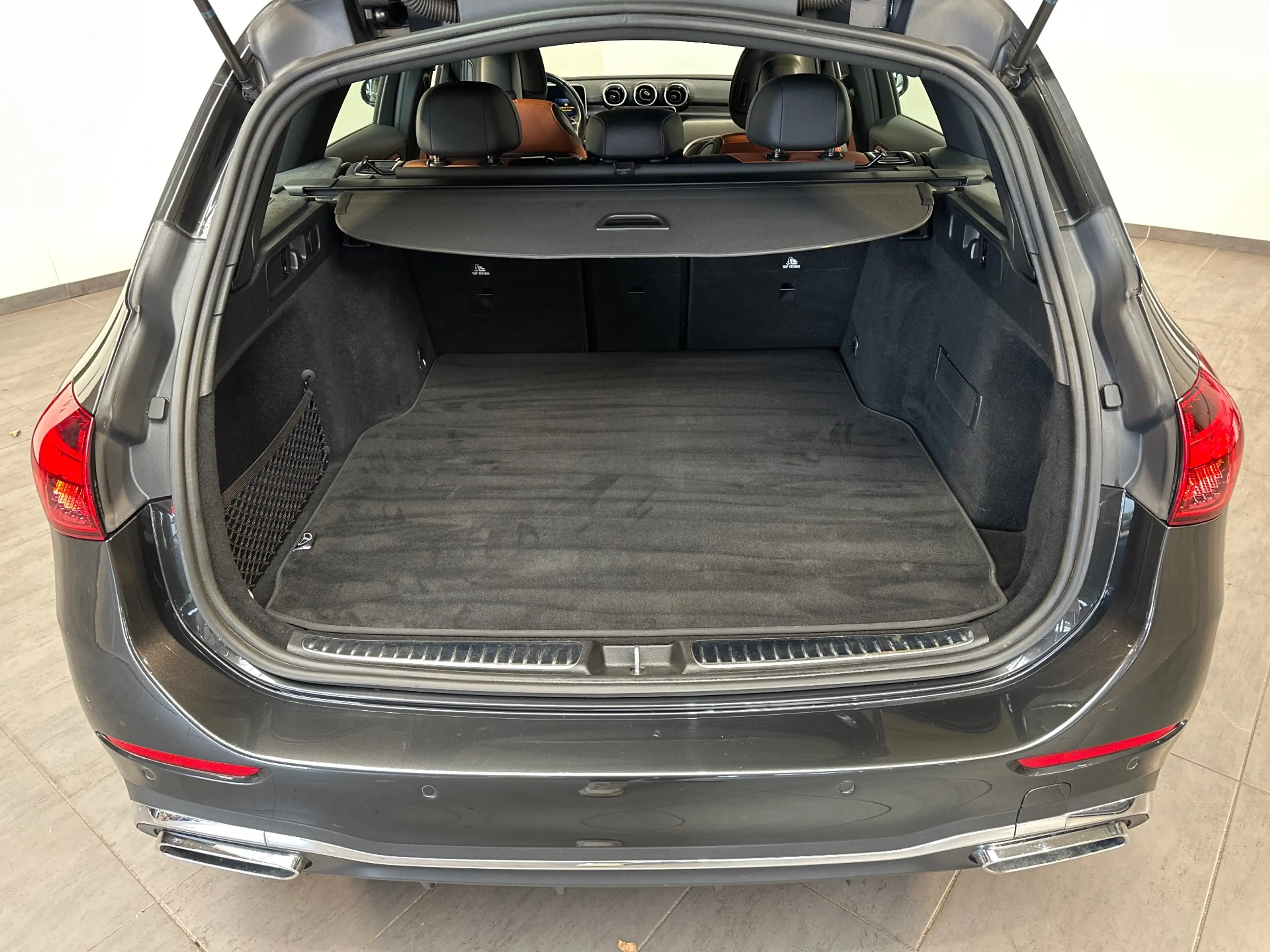 Mercedes-Benz C 220 d T 4MATIC AMG-Line NAV+LED+DISTRONIC+KAMERA+AHK — photo 8