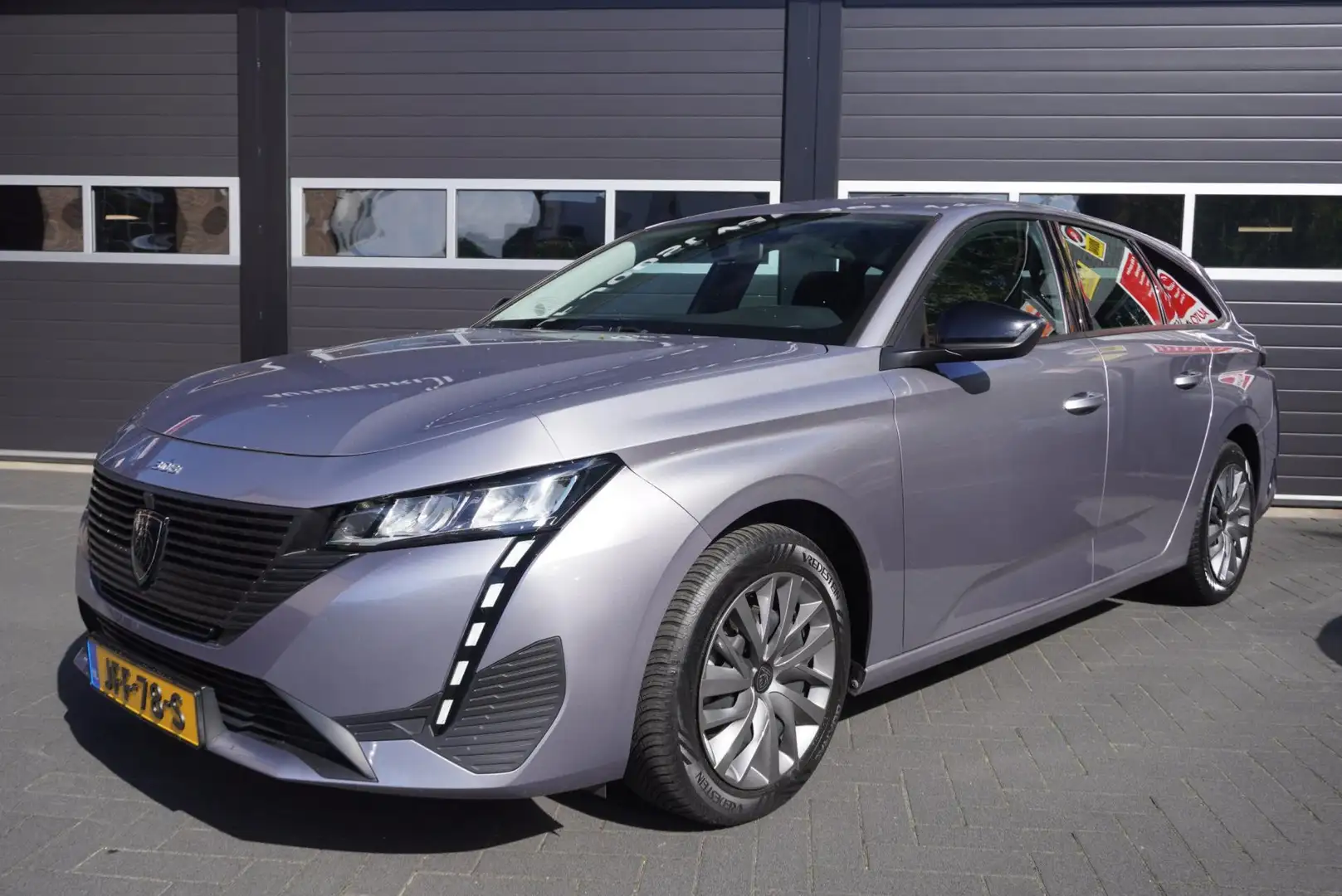 Peugeot 308 Airco/Navi/Carplay/Park.sensoren achter/Cruise Grijs - 1