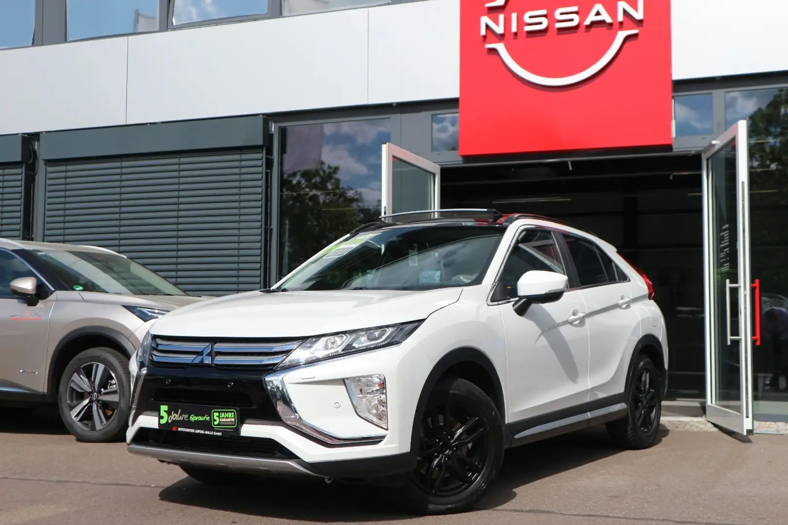 Mitsubishi Eclipse Cross 2.2 DI-D 4WD Kamera Glasdach AHK bijela - 2