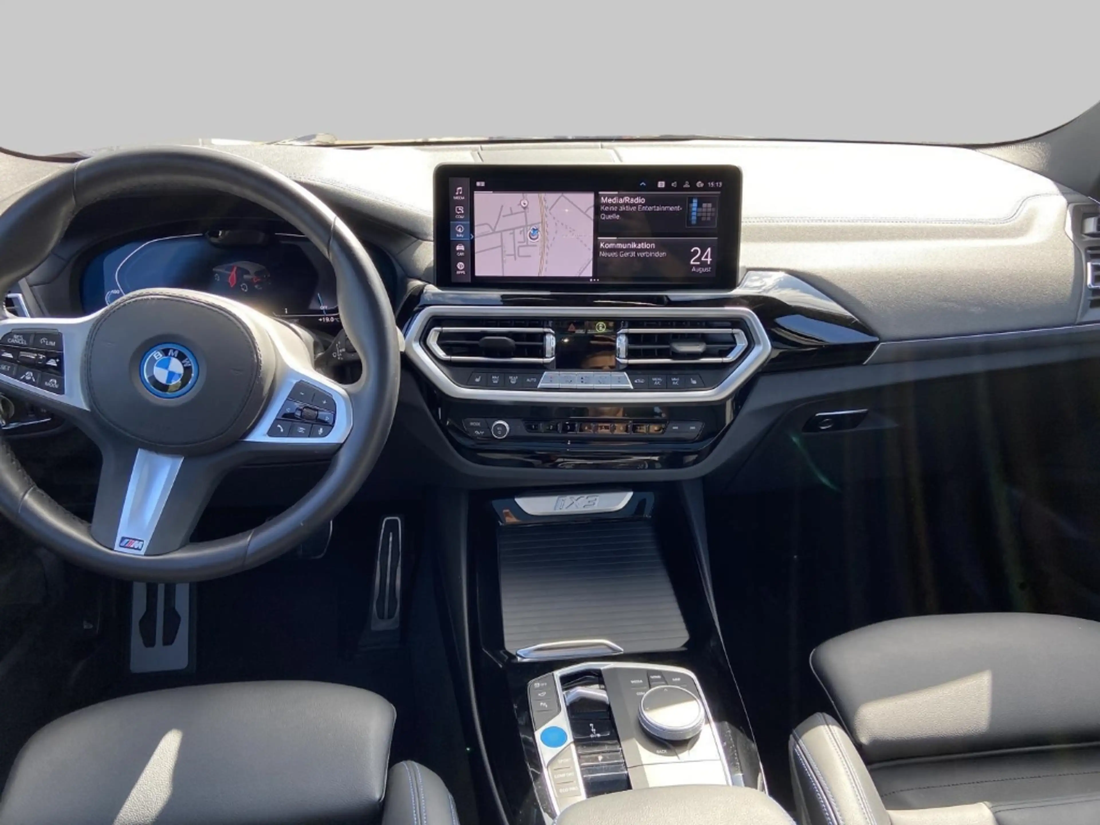 BMW iX3 Sportpaket HUD AD AHK-el. klappb. AHK-klappbar AHK — photo 7