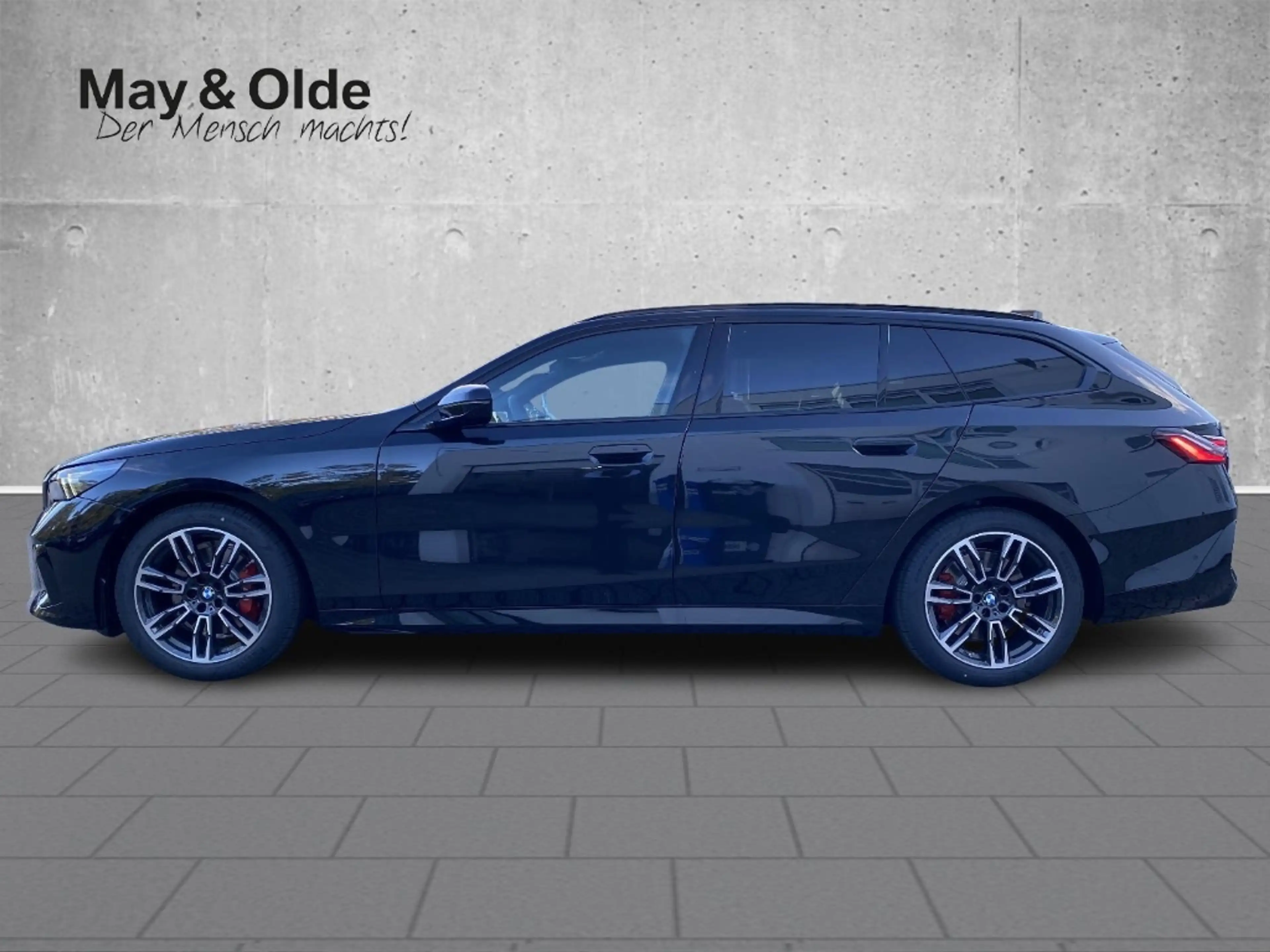 BMW 520 d Touring xDrive M Sport Pro AHK HUD PA+ H/K — photo 2