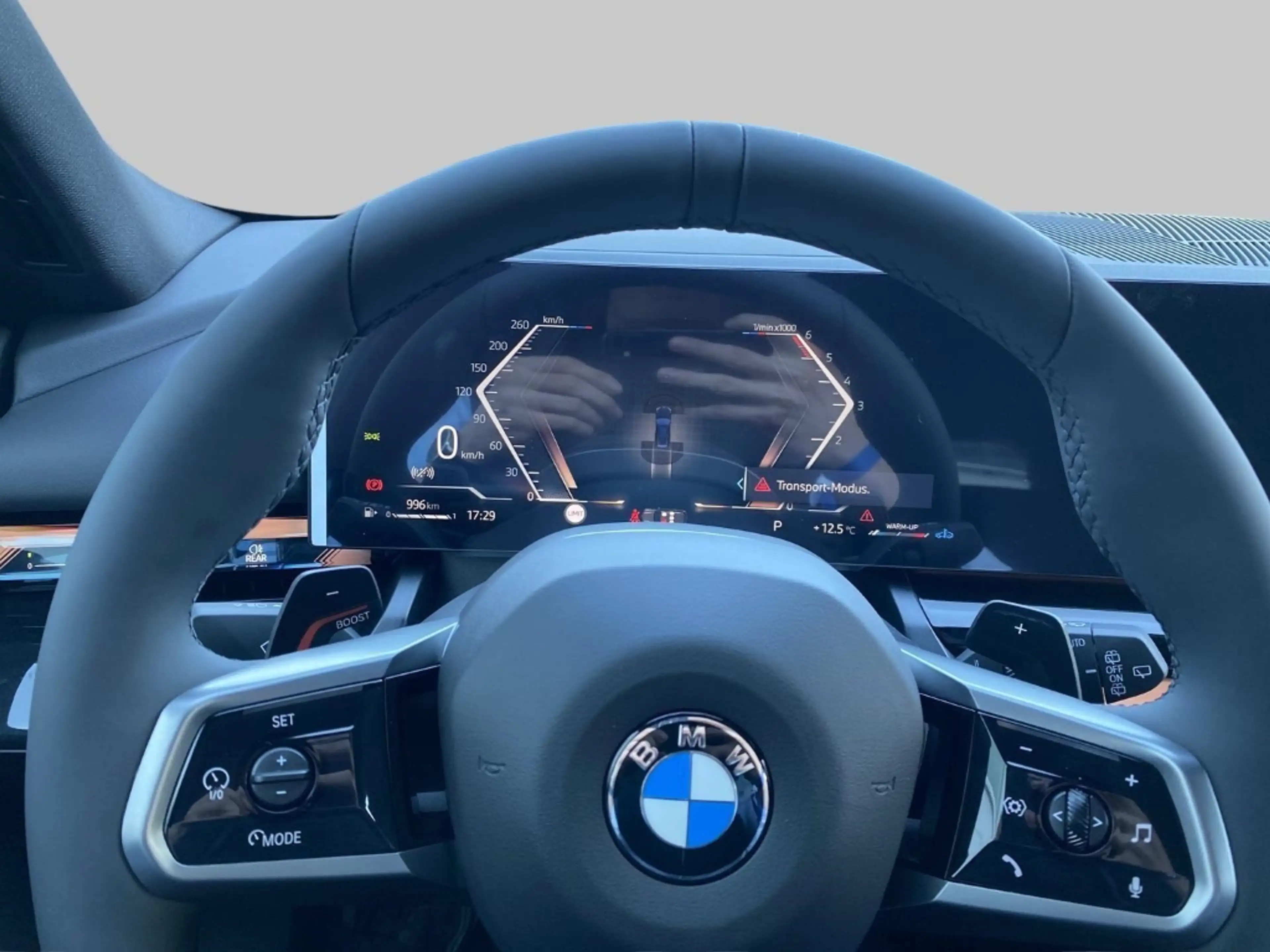 BMW 520 d Touring xDrive M Sport Pro AHK HUD PA+ H/K — photo 10