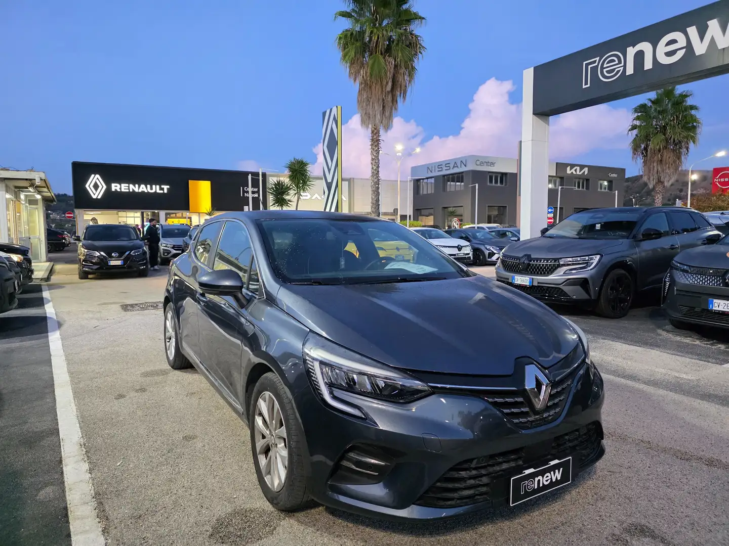 Renault Clio Clio 1.6 E-Tech hybrid Intens 140cv auto my21 Grigio - 2