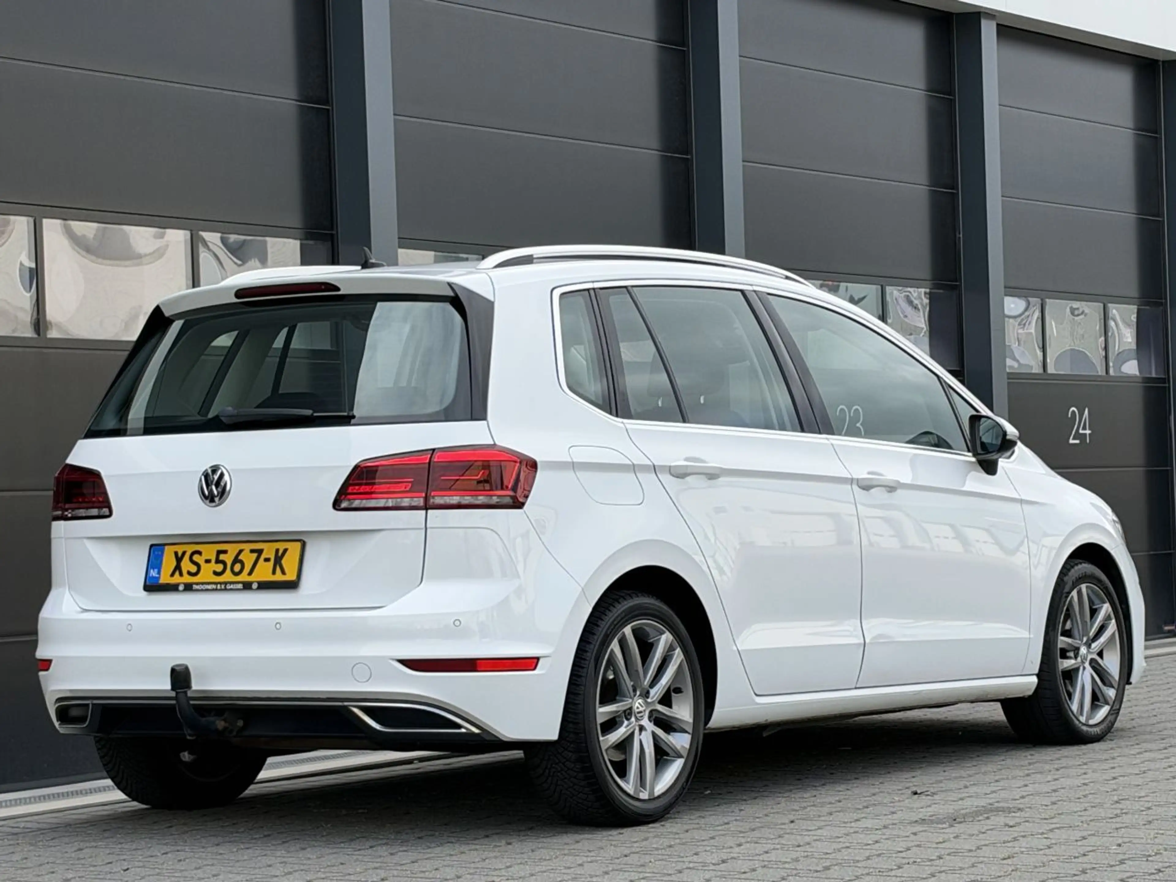 Volkswagen Golf Sportsvan 1.6 TDI Highline Xenon Camera EURO-6 — photo 4