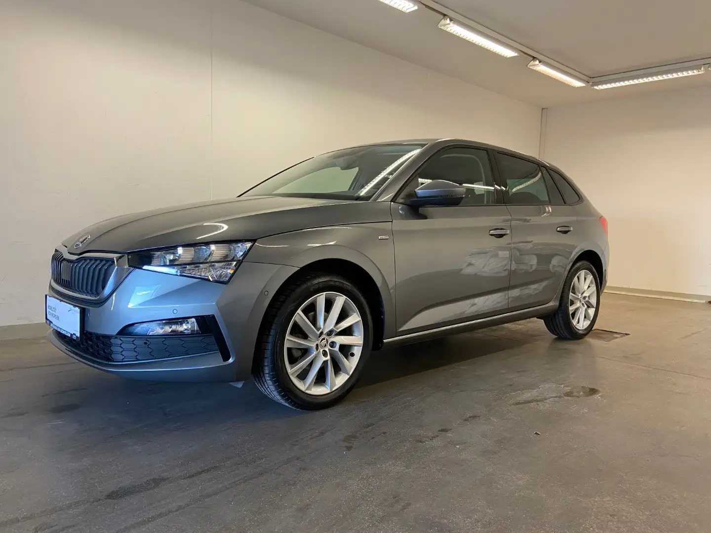 Skoda Scala Ambition TSI Grau - 1