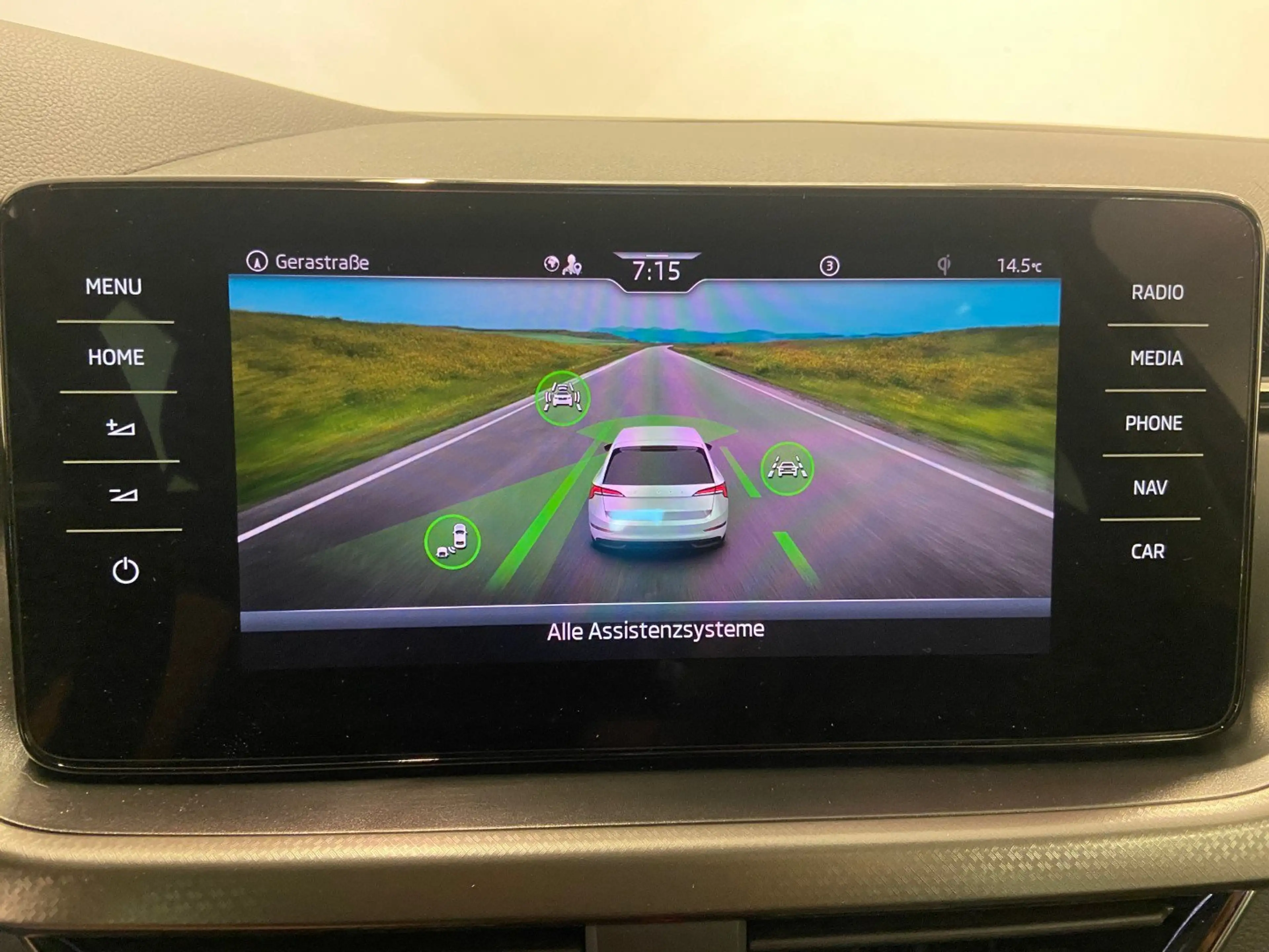 Skoda Scala Ambition TSI — photo 11