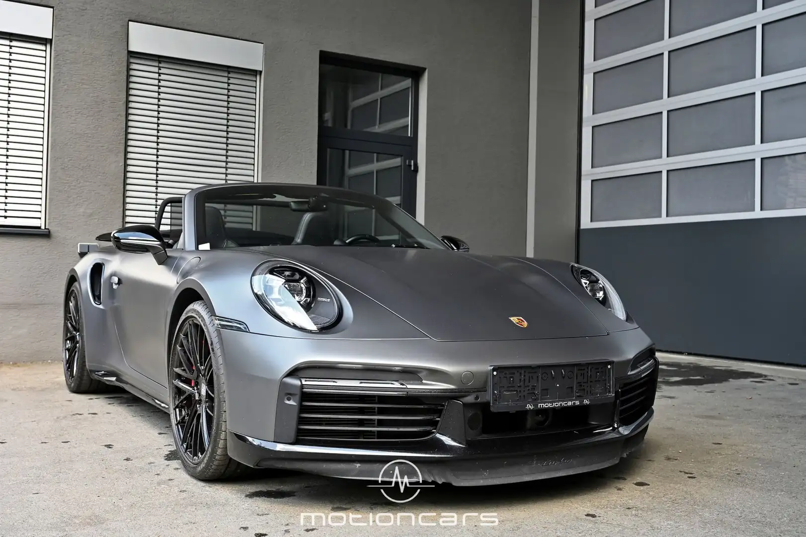 Porsche 992 911 3.8 Turbo Cabrio EXP € 162.067,- Srebrny - 1