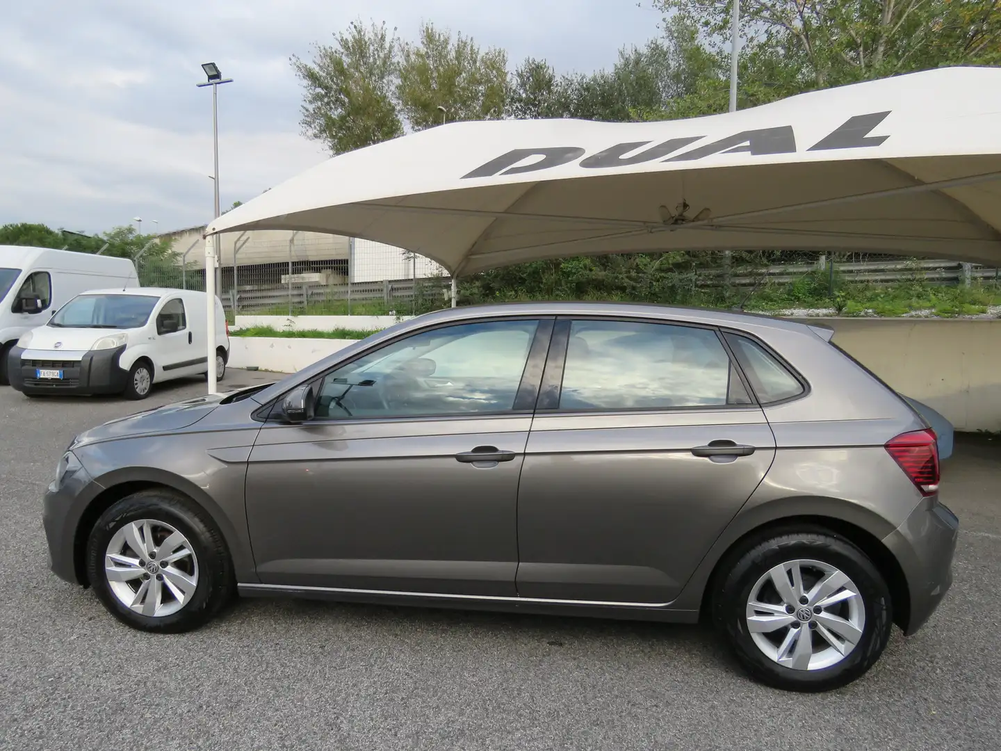 Volkswagen Polo Polo VI 5p 1.0 Comfortline 80cv Grigio - 2