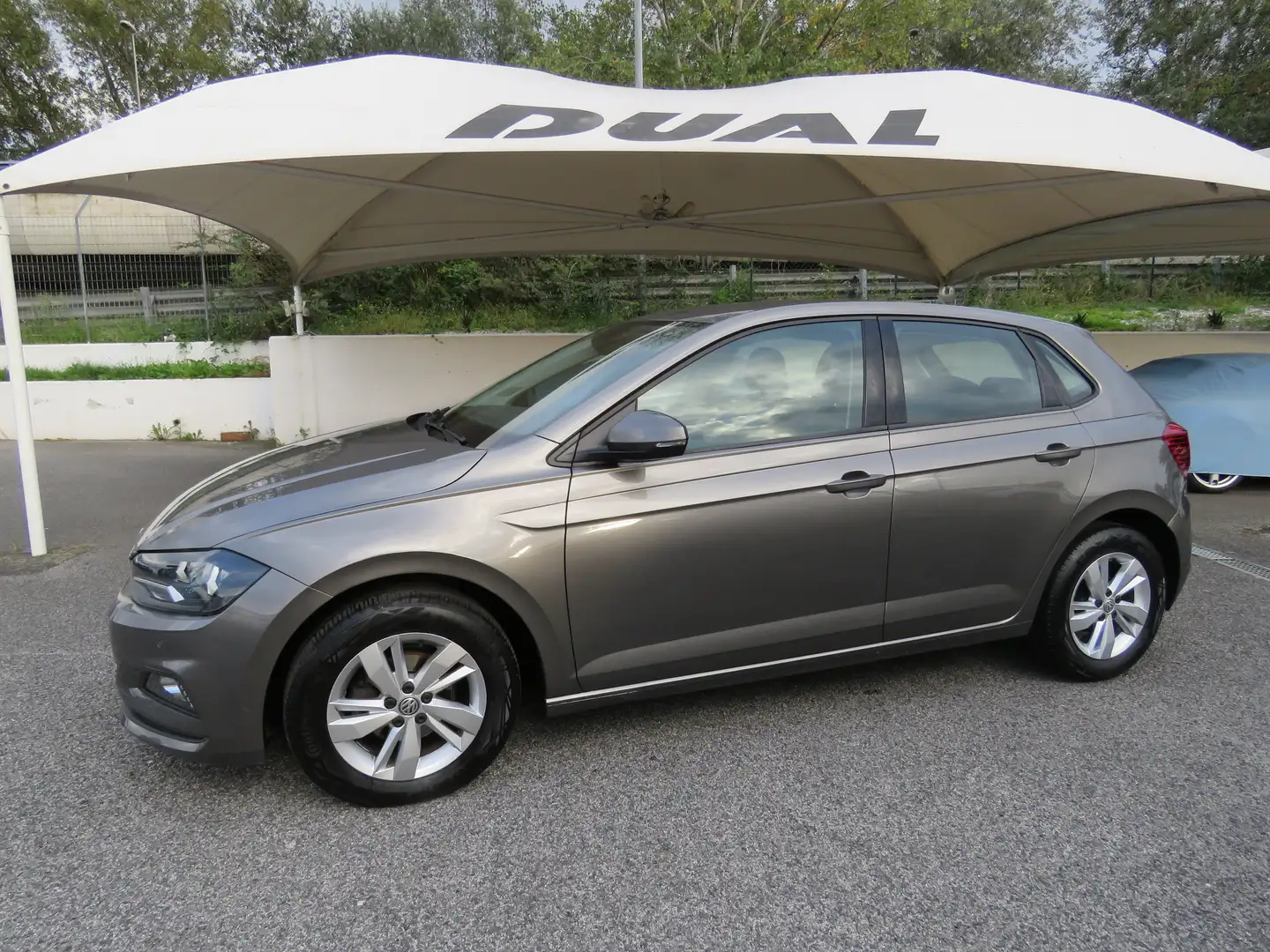 Volkswagen Polo Polo VI 5p 1.0 Comfortline 80cv Grigio - 1