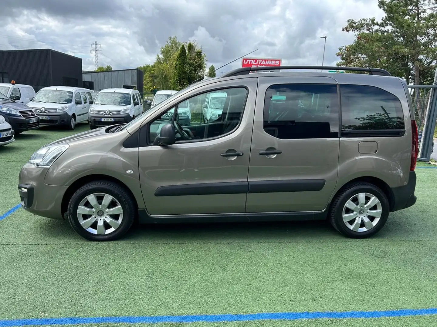 Citroen Berlingo Multispace 1.6 Bluehdi 120ch XTR%2B - 2