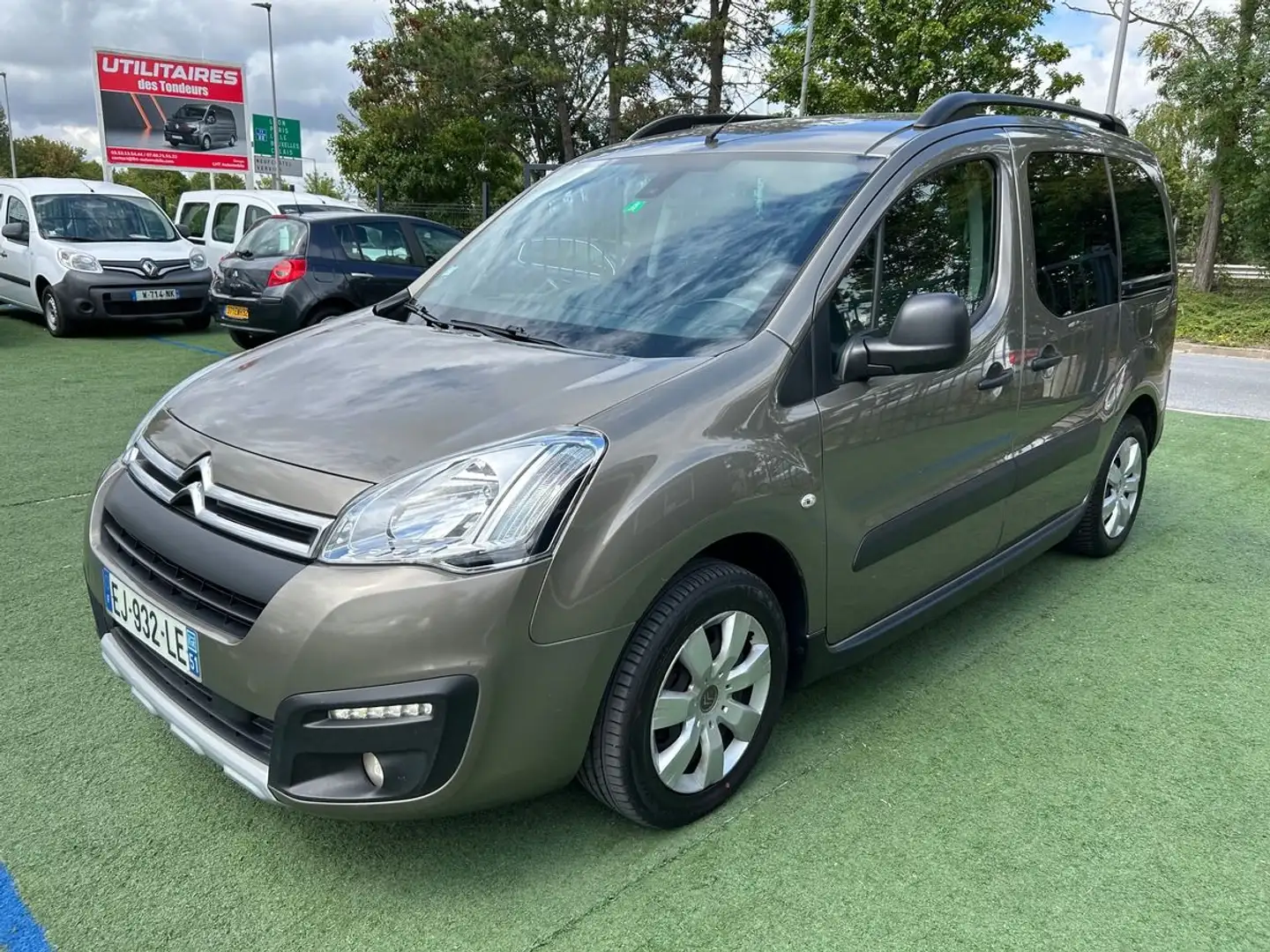 Citroen Berlingo Multispace 1.6 Bluehdi 120ch XTR%2B - 1